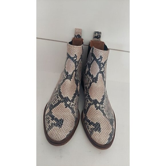 Lucky Brand Haylia Leather Snake Print Chelsea Boot/NWOB, Size 6.5M - Picture 5 of 9